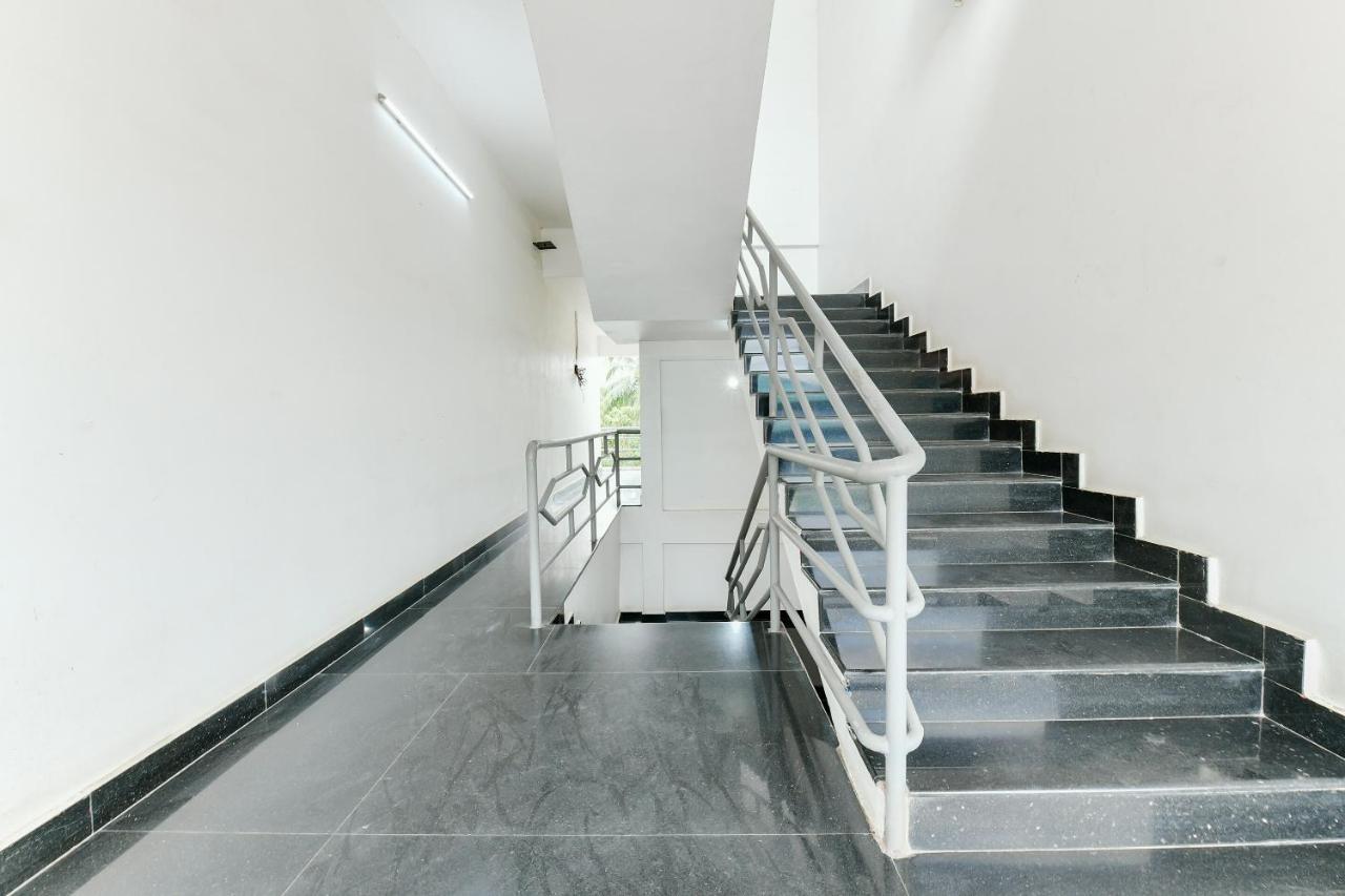 Spot On 39480 Vattekad Tourist Home คักคานาด ภายนอก รูปภาพ